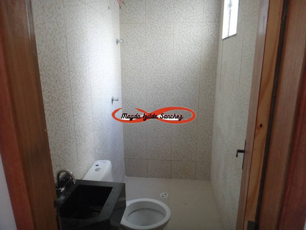 Casa à venda com 3 quartos, 100m² - Foto 11