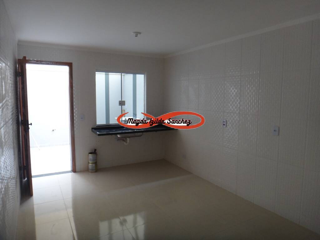 Casa à venda com 3 quartos, 100m² - Foto 5