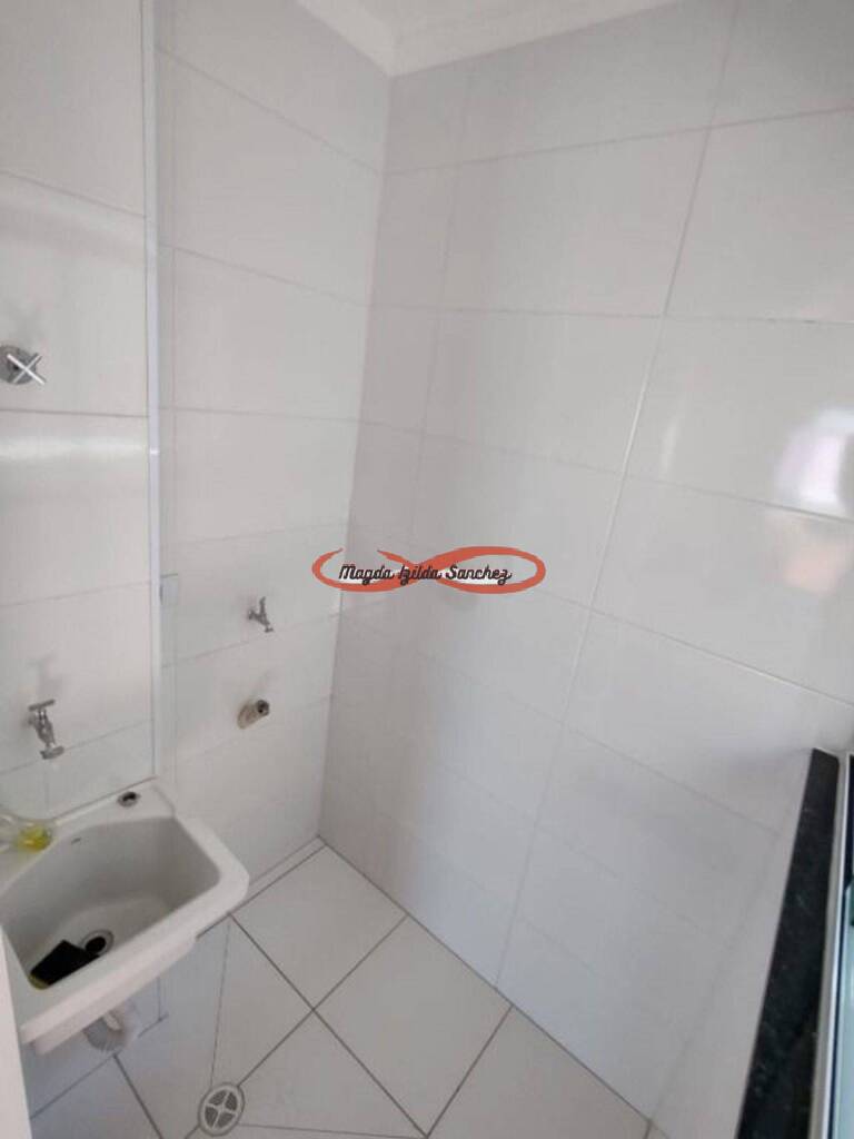 Apartamento à venda com 2 quartos, 36m² - Foto 17