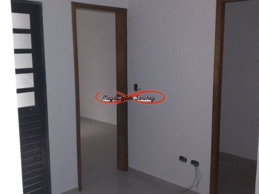 Apartamento à venda com 2 quartos, 35m² - Foto 18