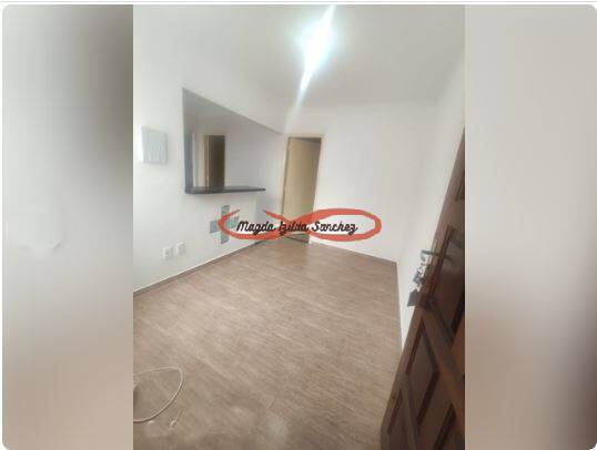 Apartamento à venda com 2 quartos, 48m² - Foto 3