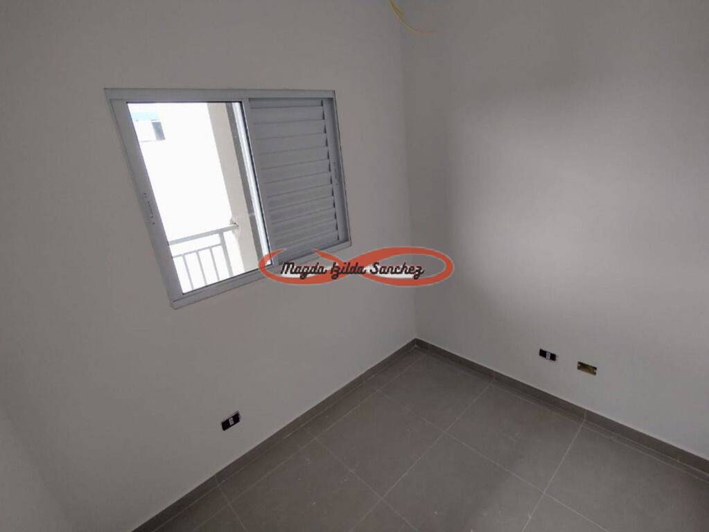 Apartamento à venda com 2 quartos, 35m² - Foto 8