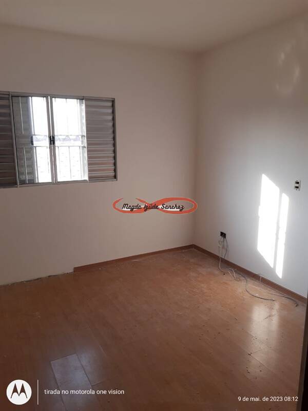 Casa à venda com 2 quartos, 140m² - Foto 9