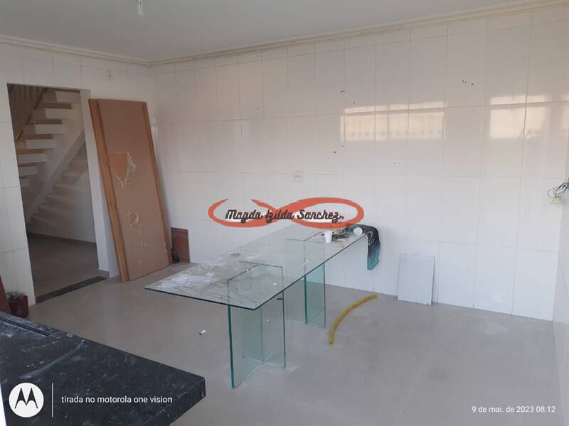 Casa à venda com 2 quartos, 140m² - Foto 3