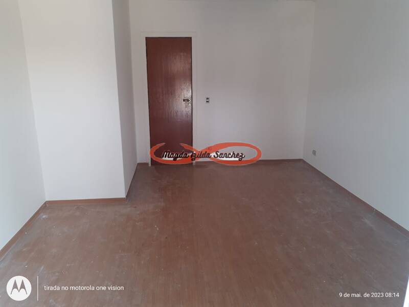 Casa à venda com 2 quartos, 140m² - Foto 6