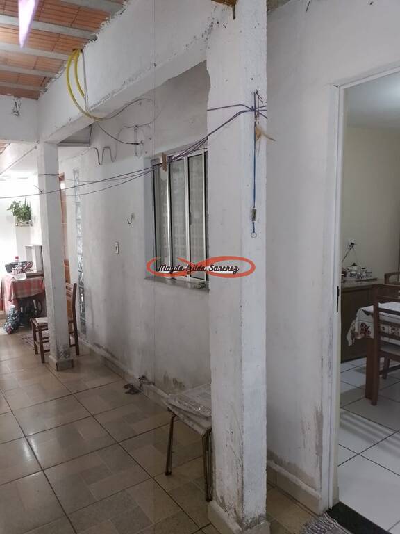 Prédio Inteiro à venda, 240m² - Foto 1