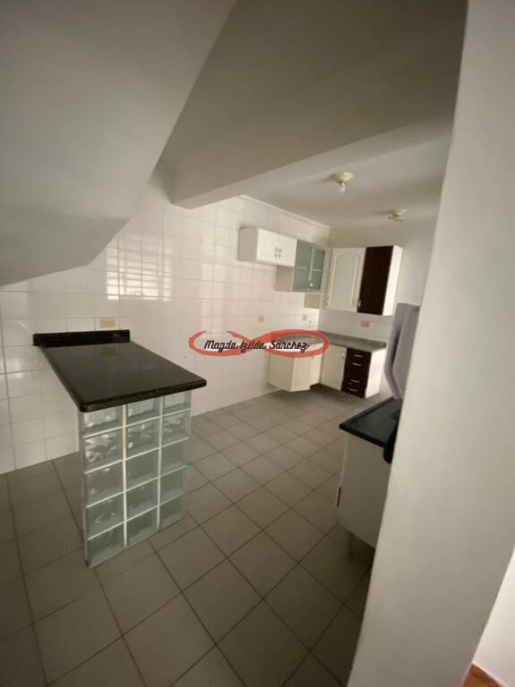 Sobrado à venda com 2 quartos, 92m² - Foto 5