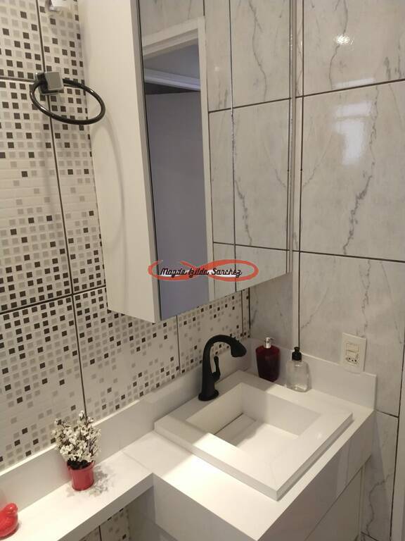 Apartamento à venda com 2 quartos, 42m² - Foto 9