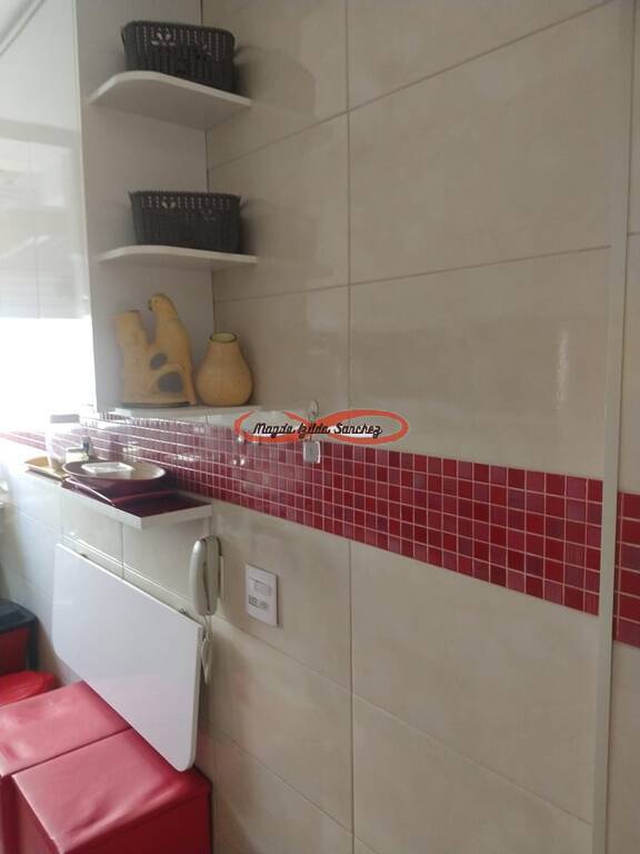 Apartamento à venda com 2 quartos, 42m² - Foto 7