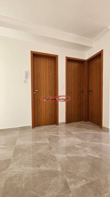 Apartamento à venda com 2 quartos, 38m² - Foto 4