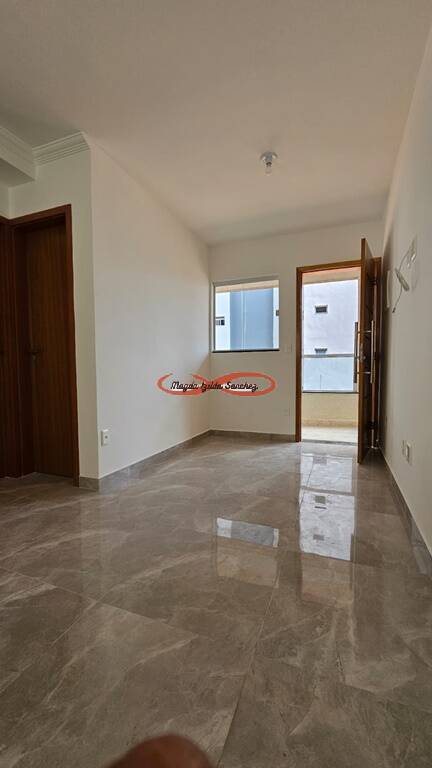 Apartamento à venda com 2 quartos, 38m² - Foto 1