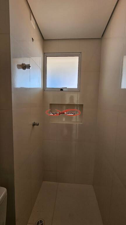 Apartamento à venda com 2 quartos, 38m² - Foto 11