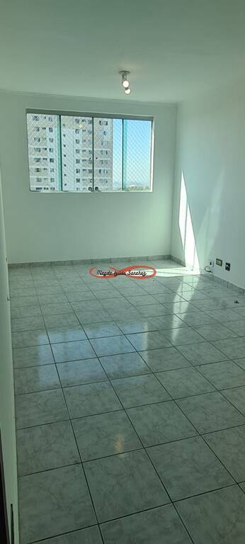 Apartamento à venda com 2 quartos, 56m² - Foto 1