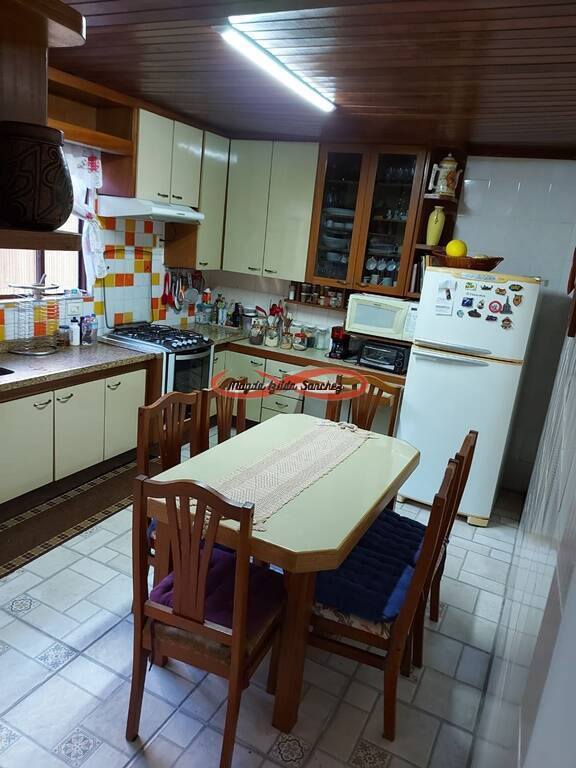 Casa à venda com 3 quartos, 160m² - Foto 5