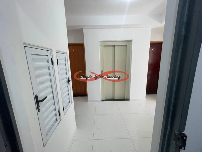 Apartamento à venda com 2 quartos, 60m² - Foto 17