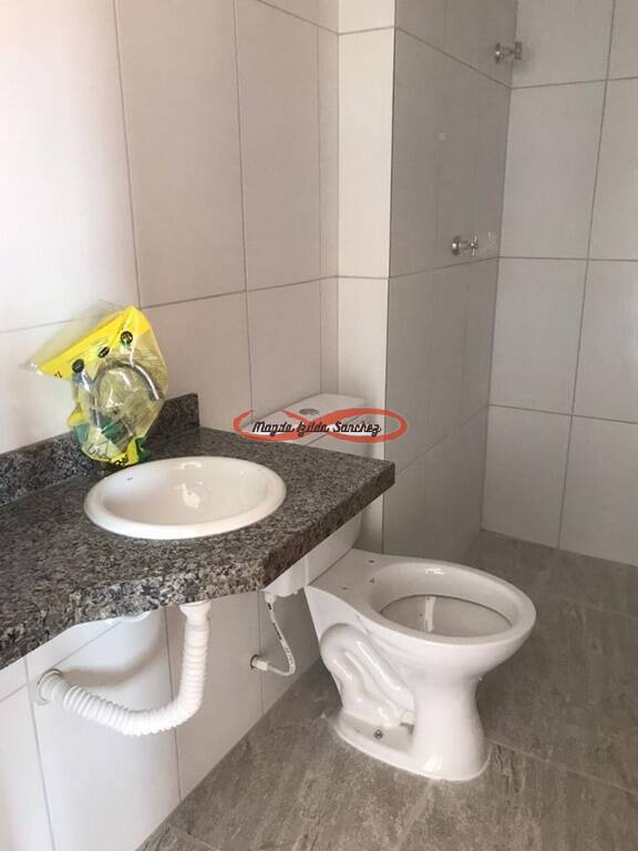 Apartamento à venda com 2 quartos, 41m² - Foto 3