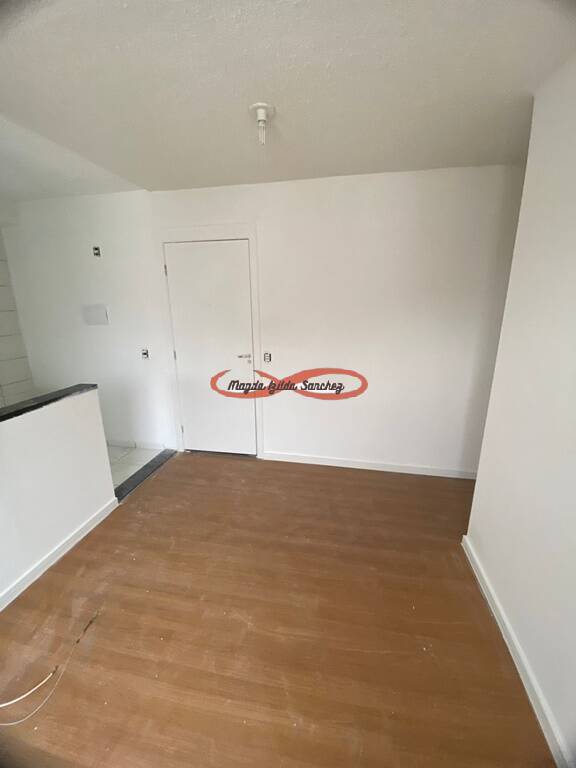 Apartamento à venda com 2 quartos, 46m² - Foto 1