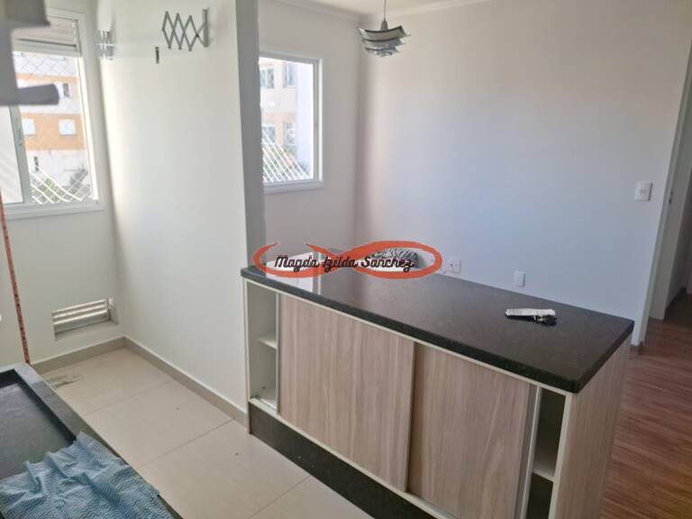 Apartamento à venda com 2 quartos, 45m² - Foto 4