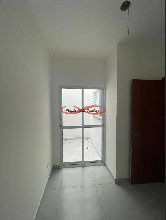 Apartamento à venda com 2 quartos, 36m² - Foto 2