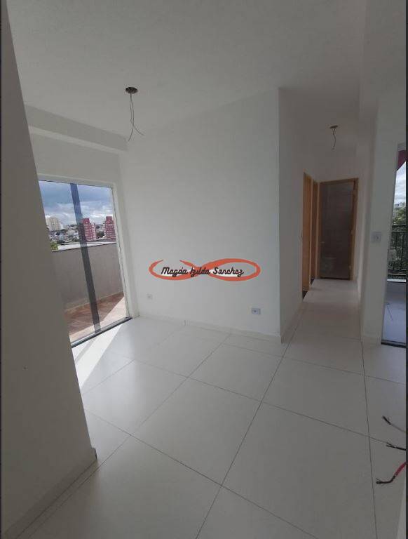 Apartamento à venda com 2 quartos, 34m² - Foto 2