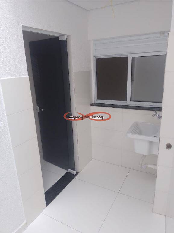 Apartamento à venda com 2 quartos, 34m² - Foto 11