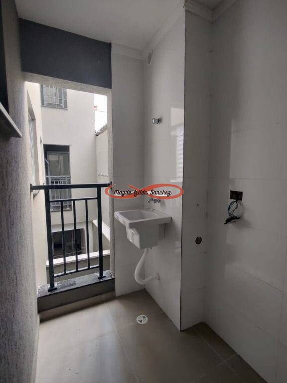 Apartamento à venda com 2 quartos, 36m² - Foto 14