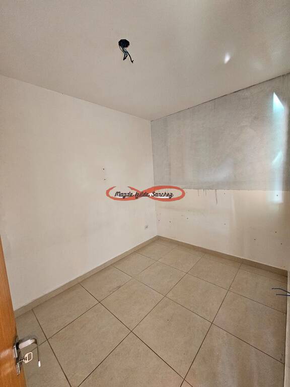 Apartamento à venda com 2 quartos, 47m² - Foto 11