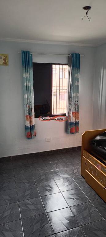 Apartamento à venda com 2 quartos, 46m² - Foto 2