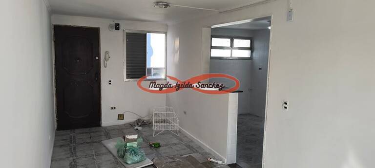 Apartamento à venda com 2 quartos, 56m² - Foto 2