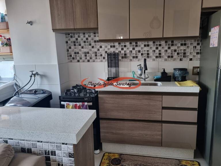 Apartamento à venda com 2 quartos, 42m² - Foto 8