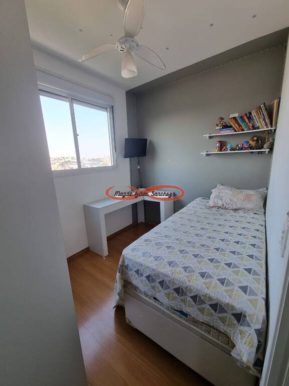 Apartamento à venda com 2 quartos, 42m² - Foto 17