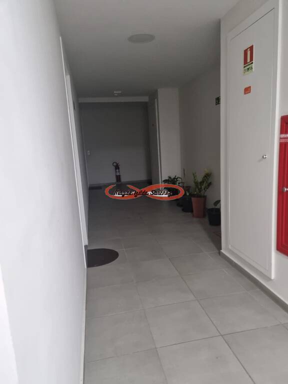 Apartamento à venda com 2 quartos, 42m² - Foto 20