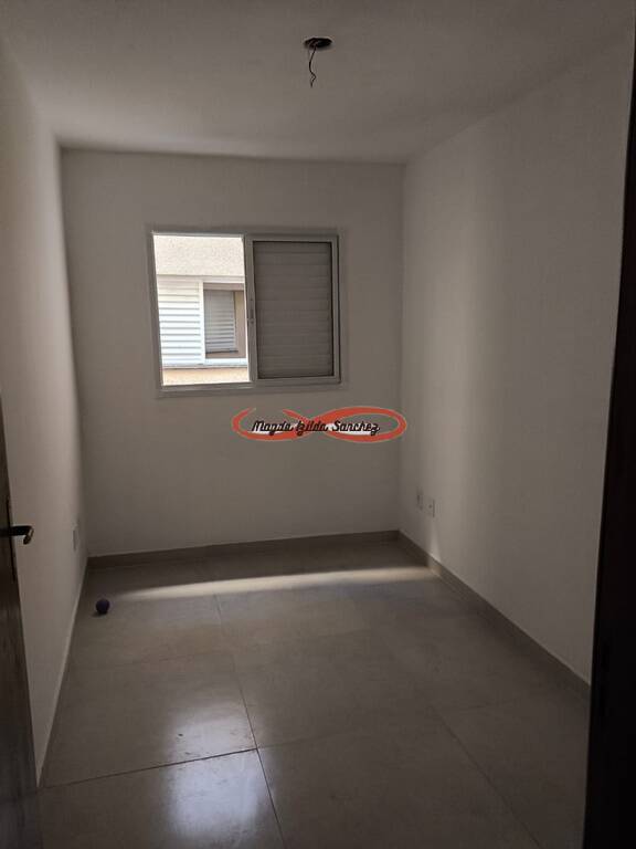 Apartamento à venda com 2 quartos, 30m² - Foto 2