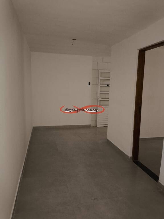 Apartamento à venda com 2 quartos, 30m² - Foto 7