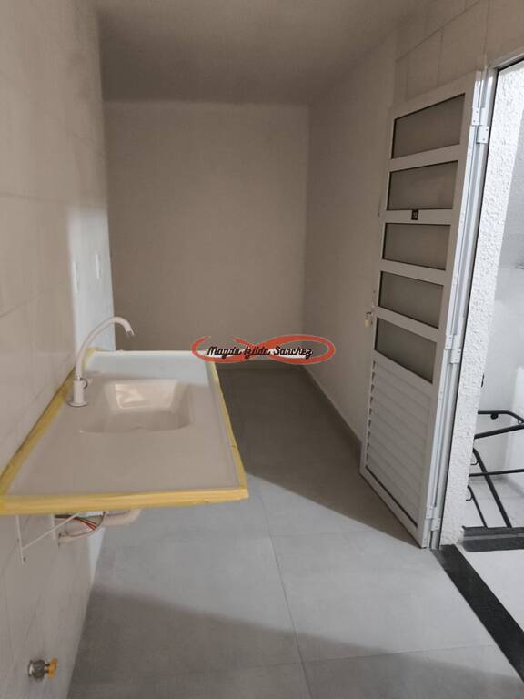 Apartamento à venda com 2 quartos, 30m² - Foto 10