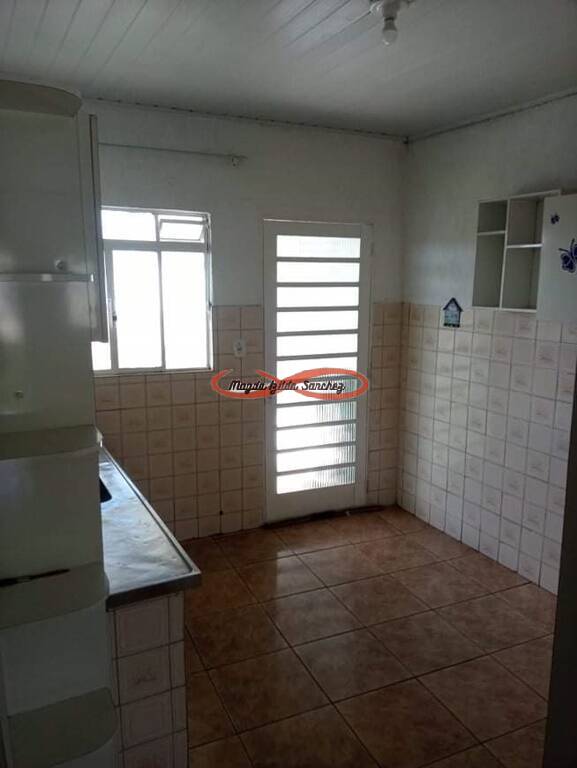 Casa à venda com 5 quartos, 169m² - Foto 13