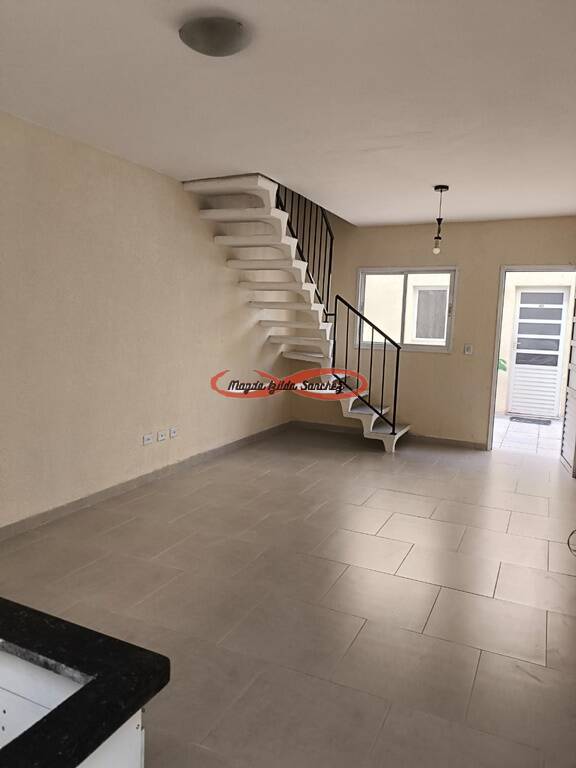 Casa à venda com 2 quartos, 50m² - Foto 1