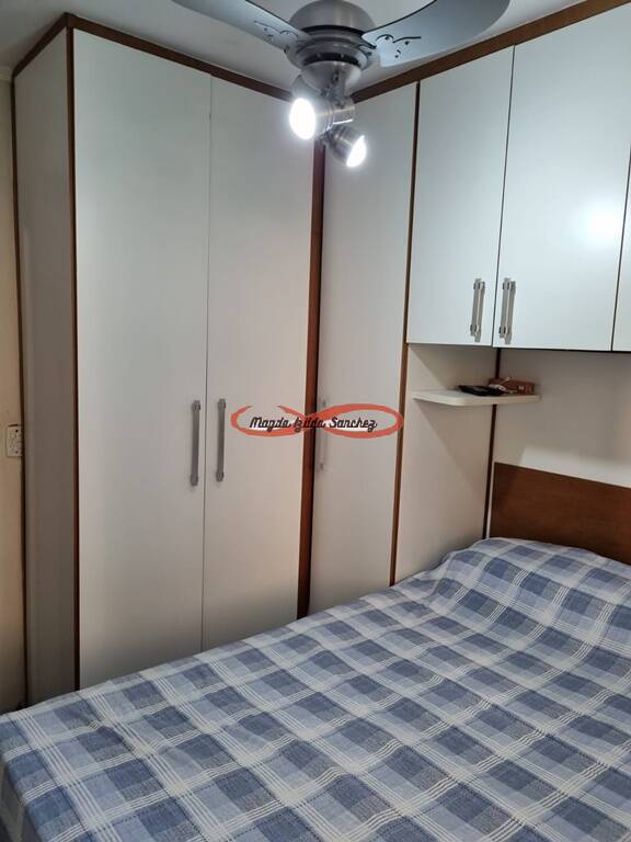 Apartamento à venda com 2 quartos, 48m² - Foto 13