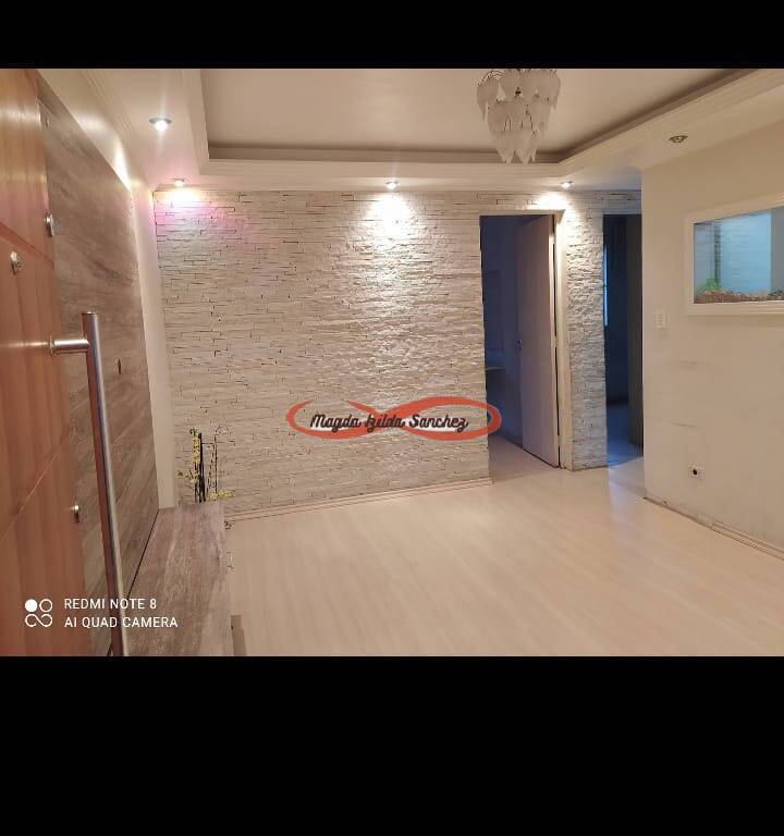 Apartamento à venda com 2 quartos, 50m² - Foto 2