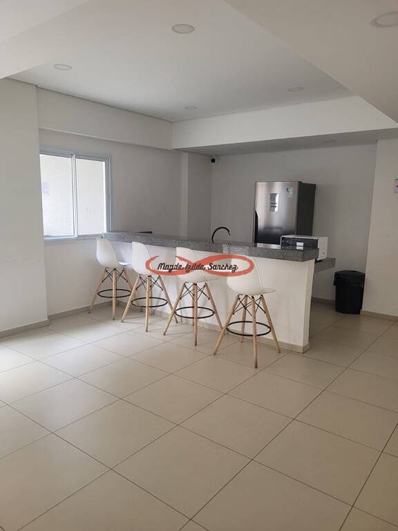 Apartamento à venda com 2 quartos, 40m² - Foto 10