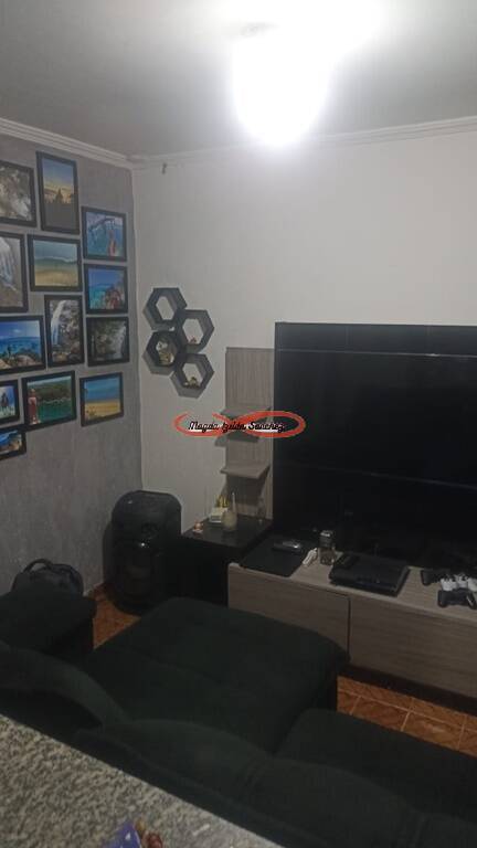 Apartamento à venda com 2 quartos, 43m² - Foto 2