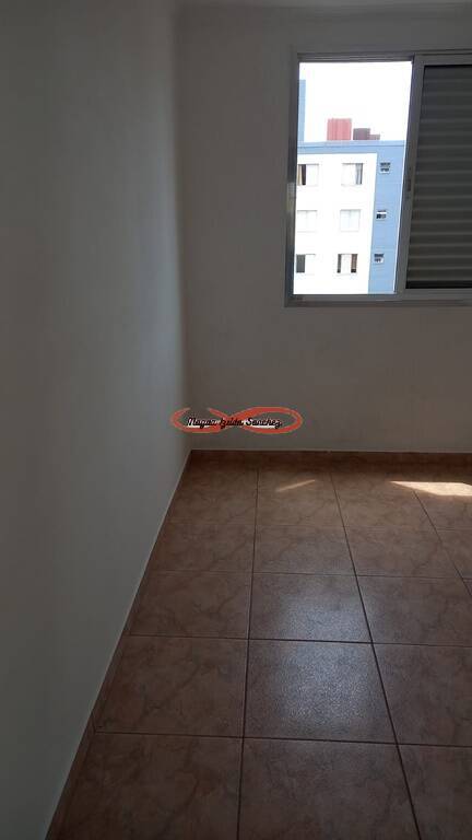 Apartamento à venda com 2 quartos, 44m² - Foto 9