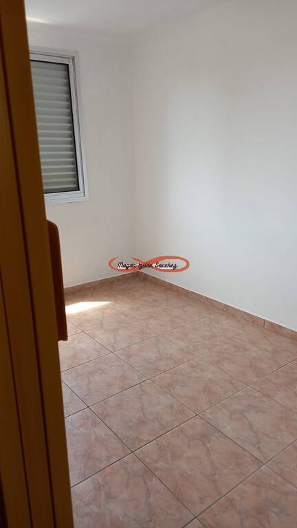 Apartamento à venda com 2 quartos, 44m² - Foto 10