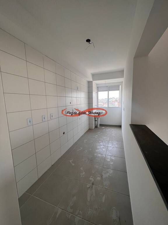 Apartamento à venda com 2 quartos, 47m² - Foto 11