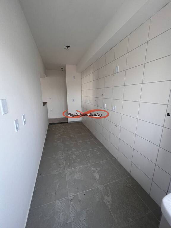 Apartamento à venda com 2 quartos, 47m² - Foto 12