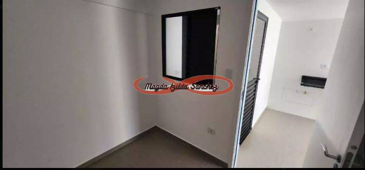 Apartamento à venda com 2 quartos, 33m² - Foto 3