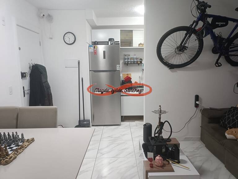 Apartamento à venda com 2 quartos, 42m² - Foto 11