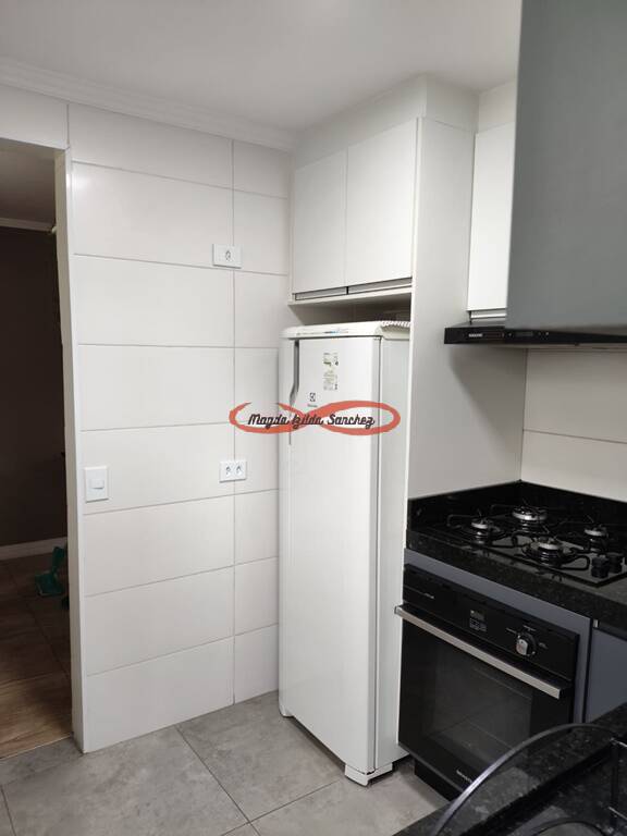 Apartamento à venda com 2 quartos, 57m² - Foto 7