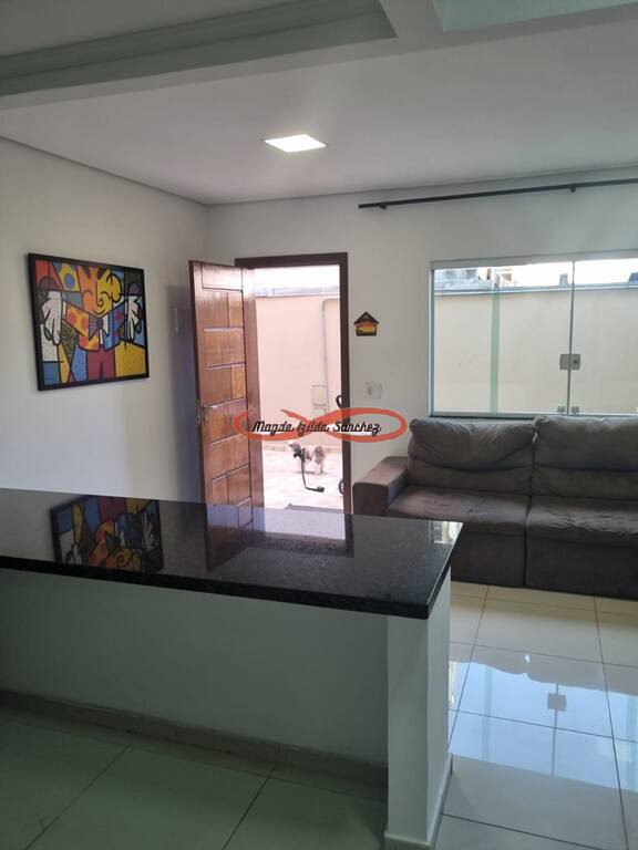 Casa à venda com 3 quartos, 110m² - Foto 4