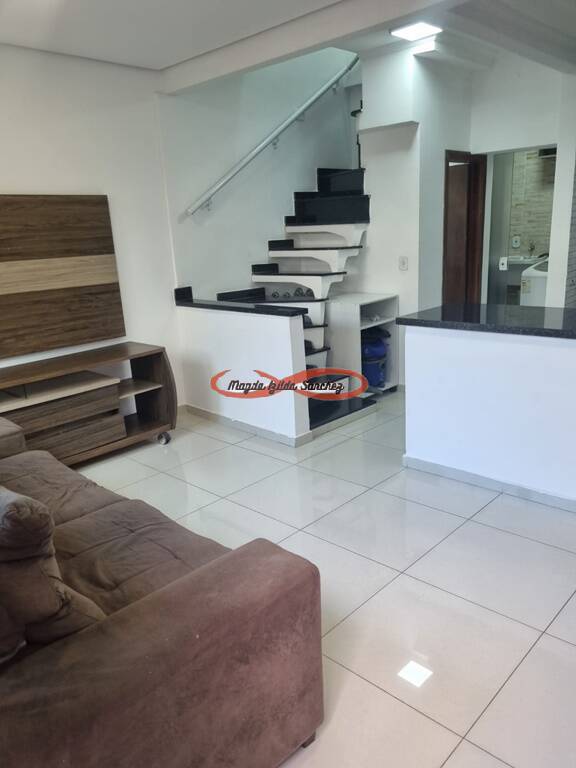 Casa à venda com 3 quartos, 110m² - Foto 1